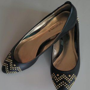 Arizona Jean Co flats